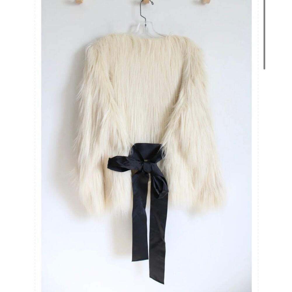 Lane Bryant shaggy faux fur off white coat size 14/16 - Picture 2 of 6